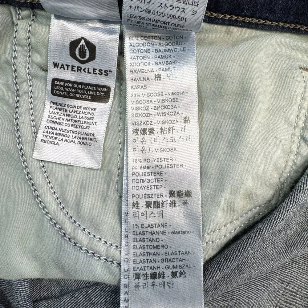 Levi Strauss Womens Classic Bootcut Jeans Size 24W Mid-Rise Dark Wash Denim - Picture 14 of 16